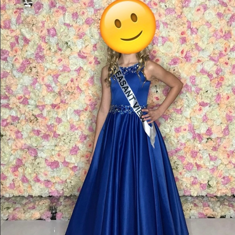 Pageant dress